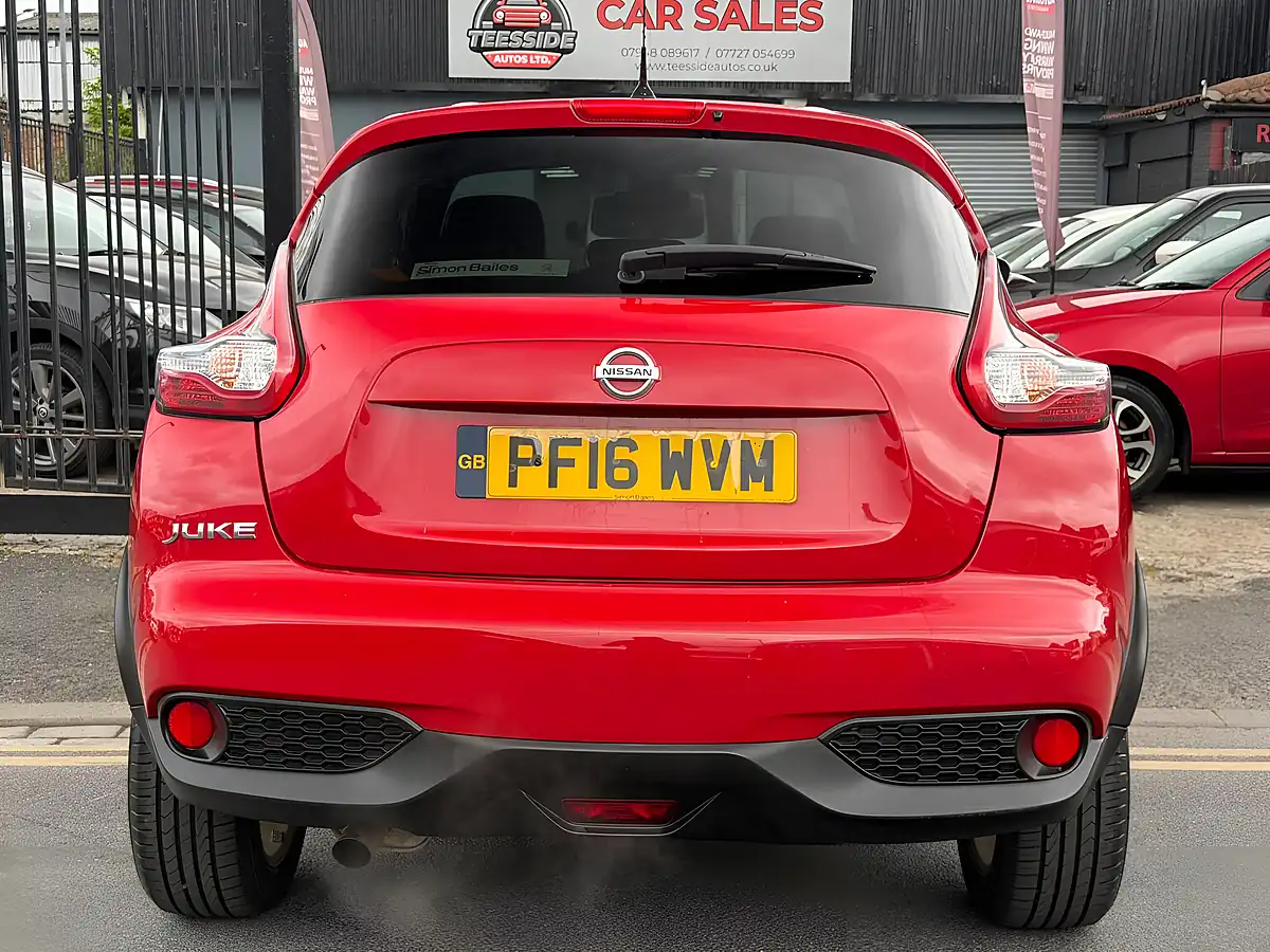 Used 2016 Nissan Juke N-Connecta Red - Interior and Exterior details 8