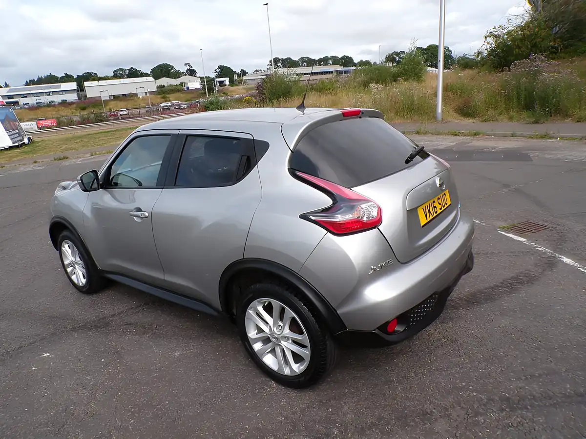 Used 2016 Nissan Juke N-Connecta Silver - Interior and Exterior details 13