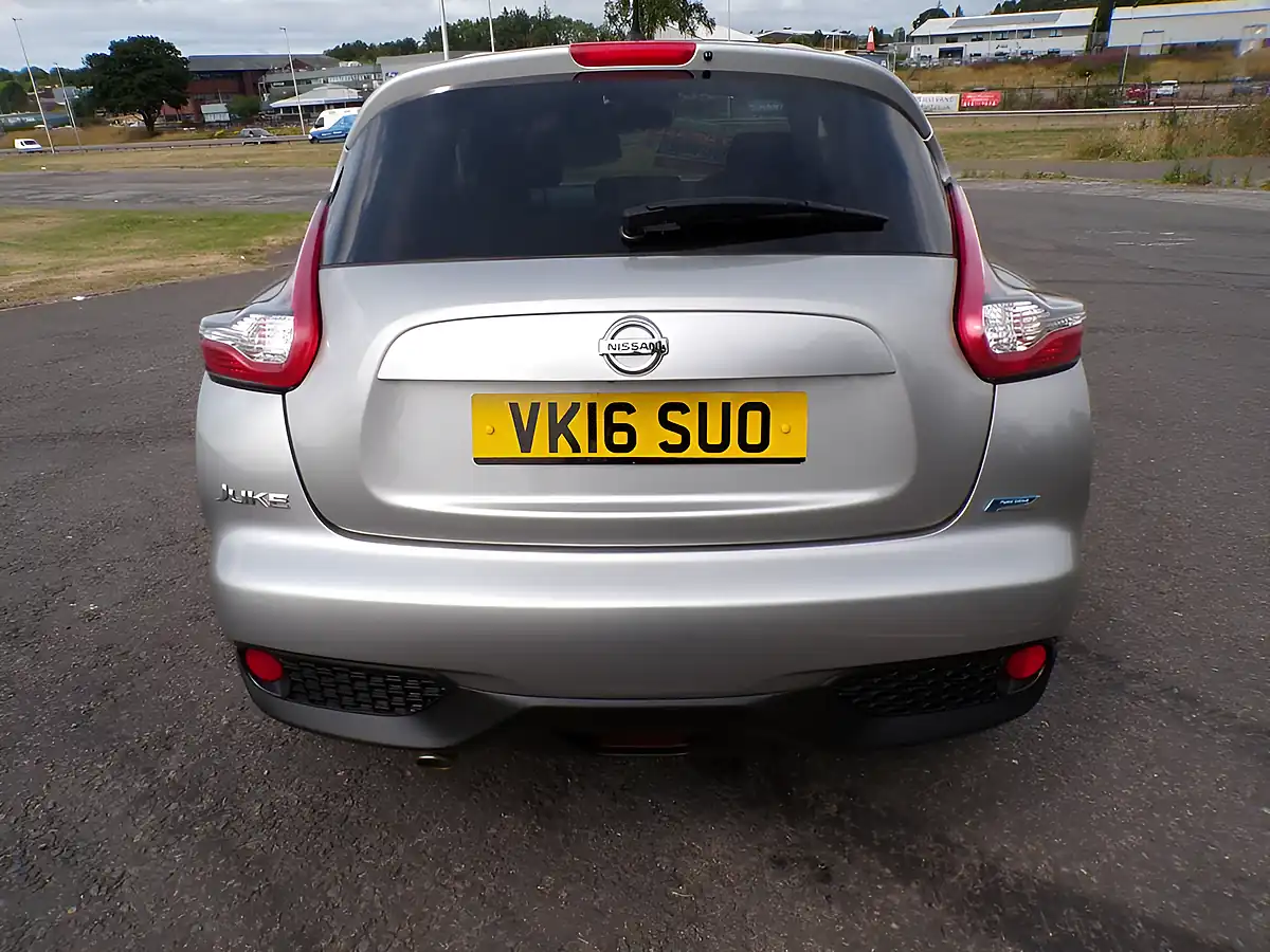 Used 2016 Nissan Juke N-Connecta Silver - Interior and Exterior details 14