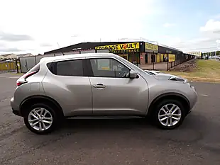 Used 2016 Nissan Juke N-Connecta Silver - Interior and Exterior details 15