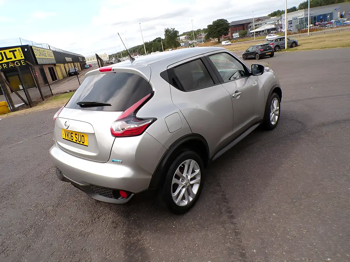 Used 2016 Nissan Juke N-Connecta Silver - Interior and Exterior details 17