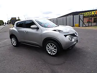 Used 2016 Nissan Juke N-Connecta Silver - Interior and Exterior details 3
