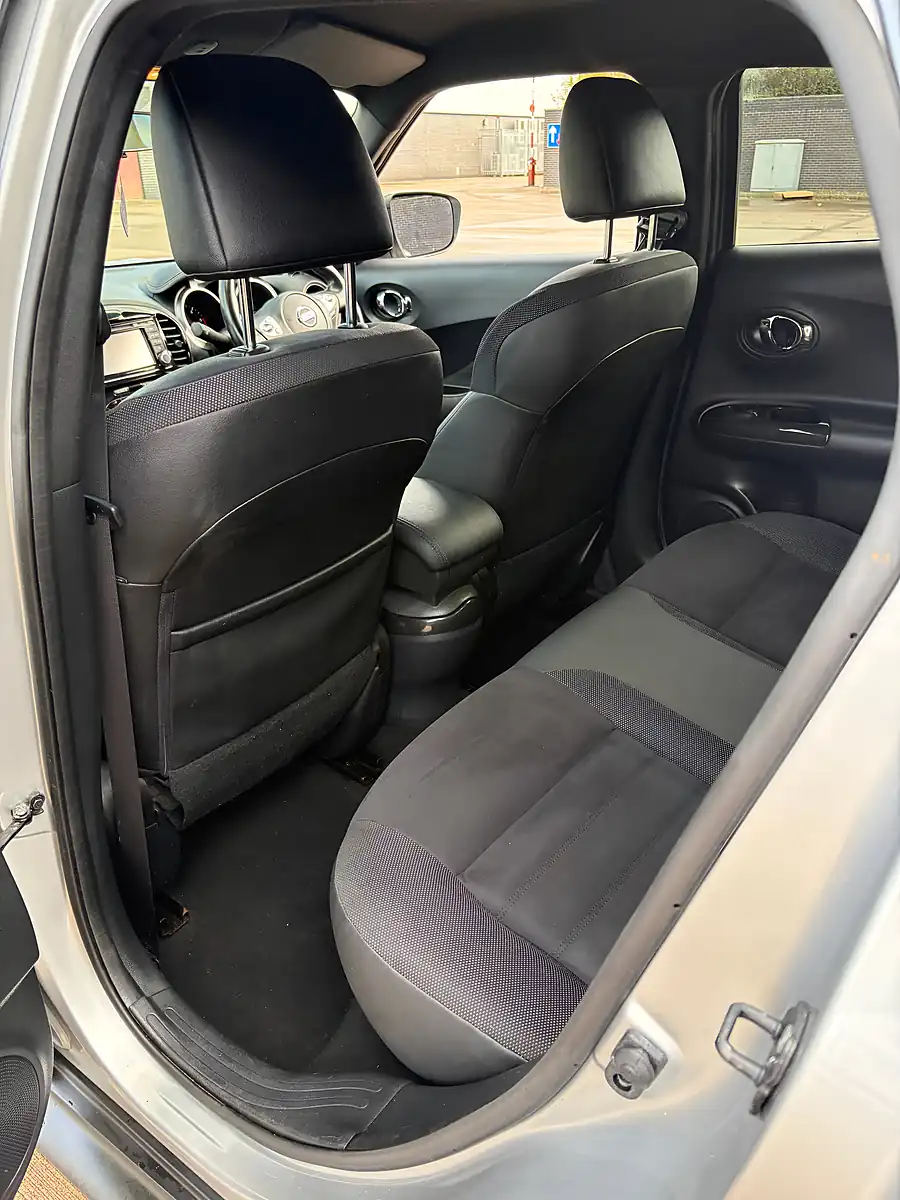 Used 2016 Nissan Juke N-Connecta Silver - Interior and Exterior details 10