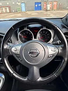 Used 2016 Nissan Juke N-Connecta Silver - Interior and Exterior details 13
