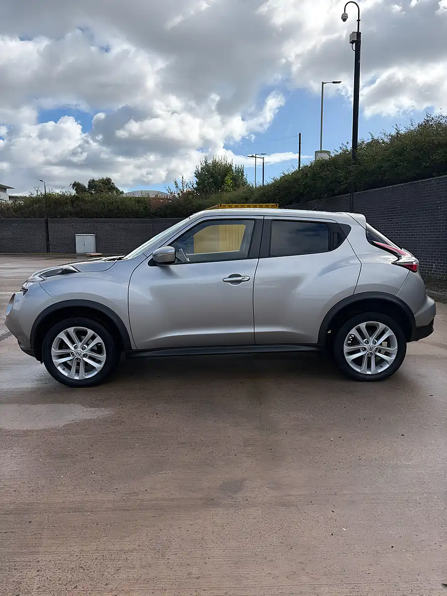 Used 2016 Nissan Juke N-Connecta Silver - Interior and Exterior details 2