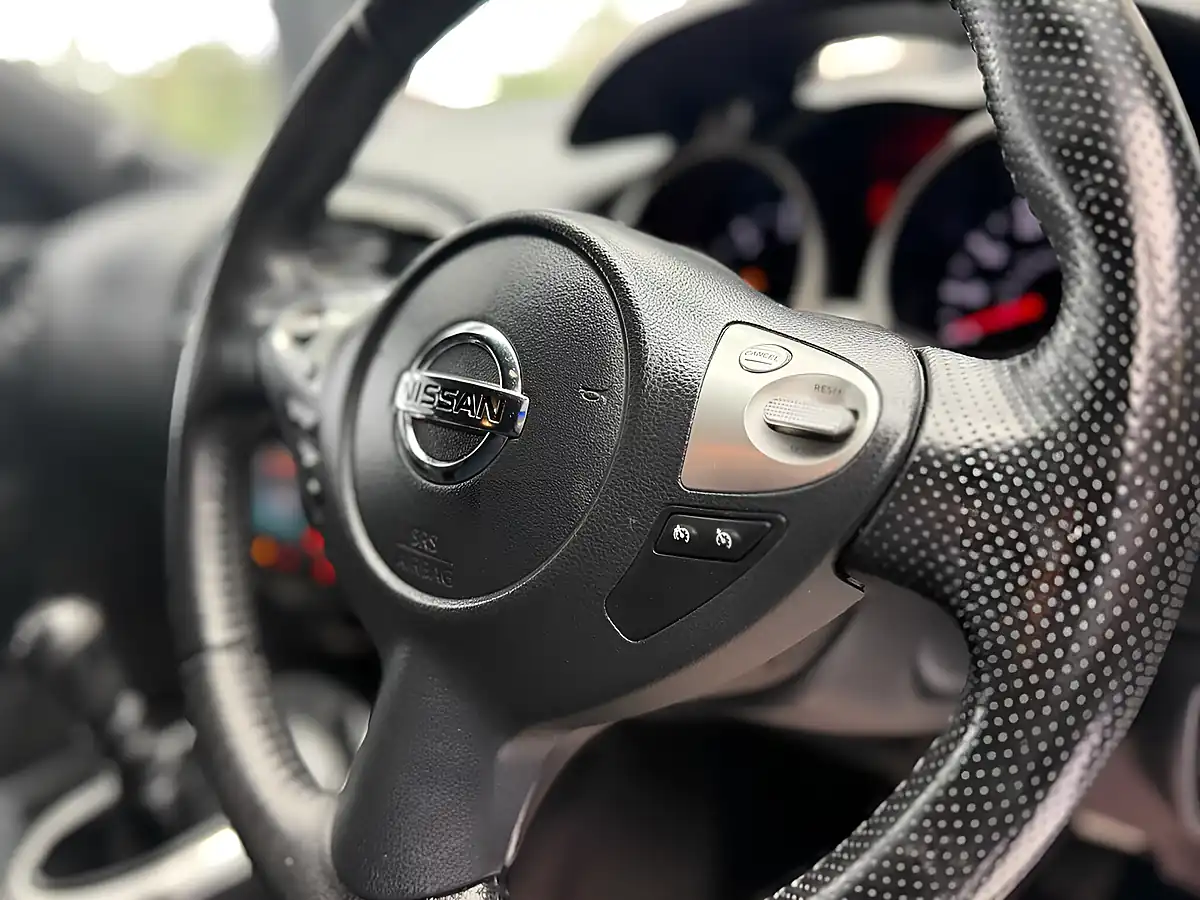 Used 2016 Nissan Juke N-Connecta White - Interior and Exterior details 15