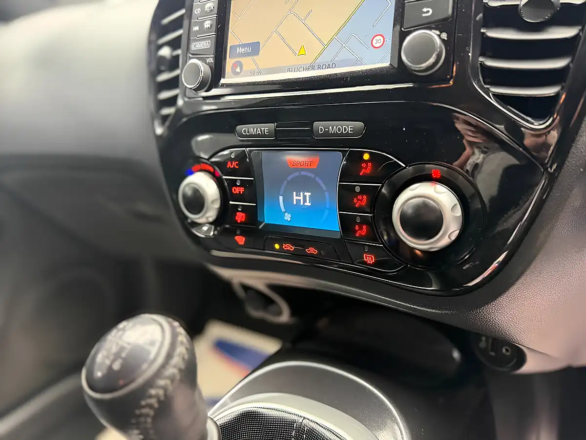 Used 2016 Nissan Juke N-Connecta White - Interior and Exterior details 18