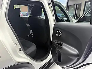 Used 2016 Nissan Juke N-Connecta White - Interior and Exterior details 20