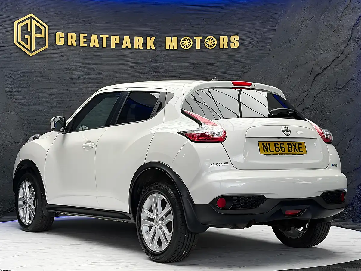 Used 2016 Nissan Juke N-Connecta White - Interior and Exterior details 7