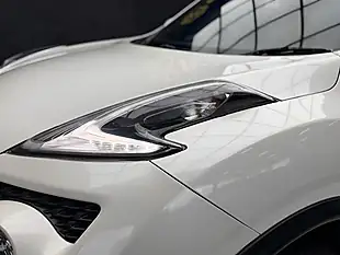 Used 2016 Nissan Juke N-Connecta White - Interior and Exterior details 9