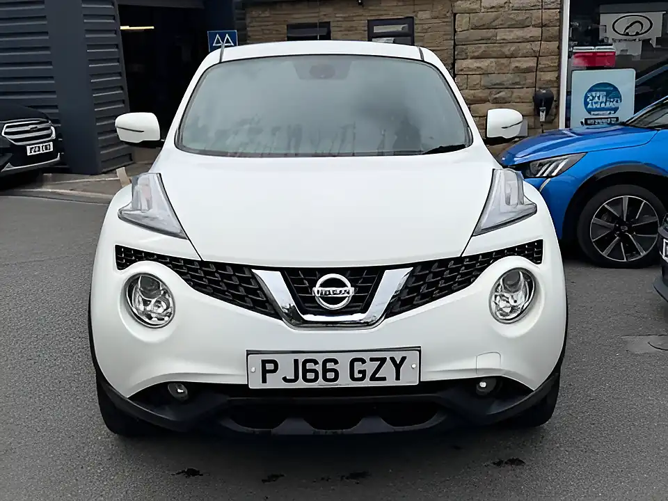 Used 2016 Nissan Juke N-Connecta White - Interior and Exterior details 2