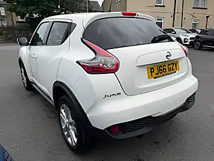 Used 2016 Nissan Juke N-Connecta White - Interior and Exterior details 4