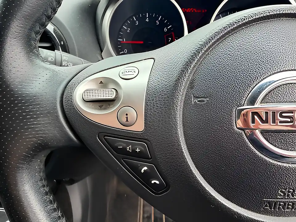 Used 2016 Nissan Juke N-Connecta White - Interior and Exterior details 9