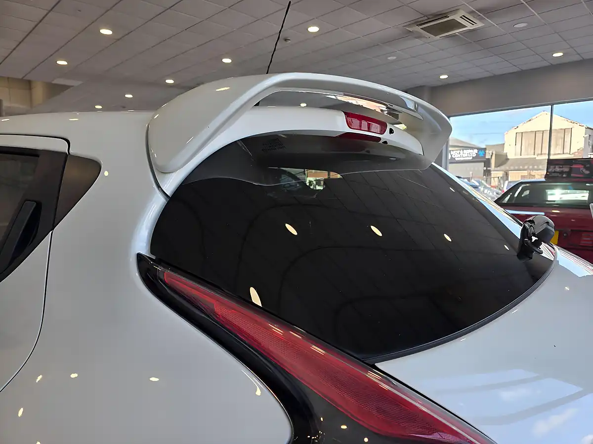 Used 2016 Nissan Juke N-Connecta White - Interior and Exterior details 16