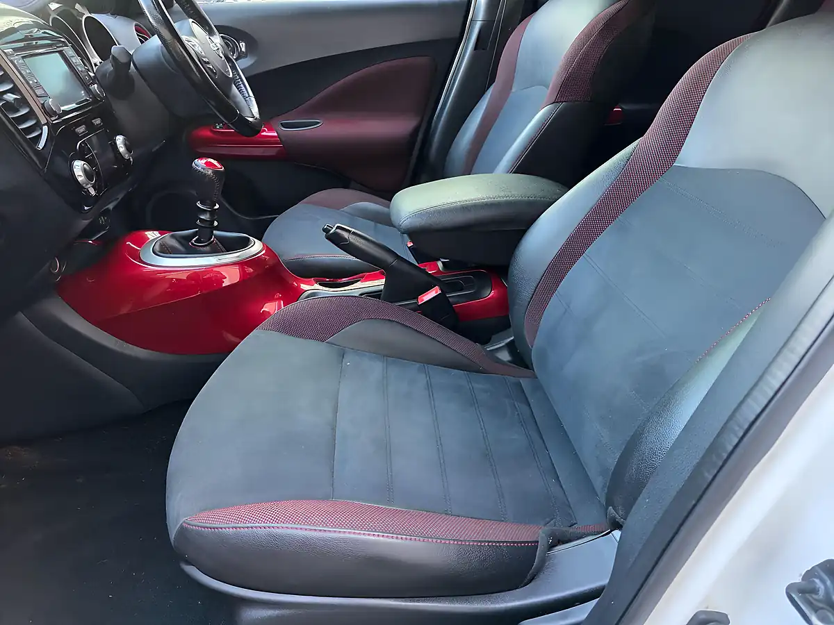 Used 2016 Nissan Juke N-Connecta White - Interior and Exterior details 17