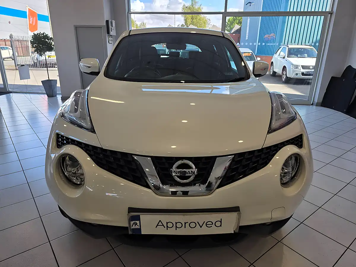 Used 2016 Nissan Juke N-Connecta White - Interior and Exterior details 5