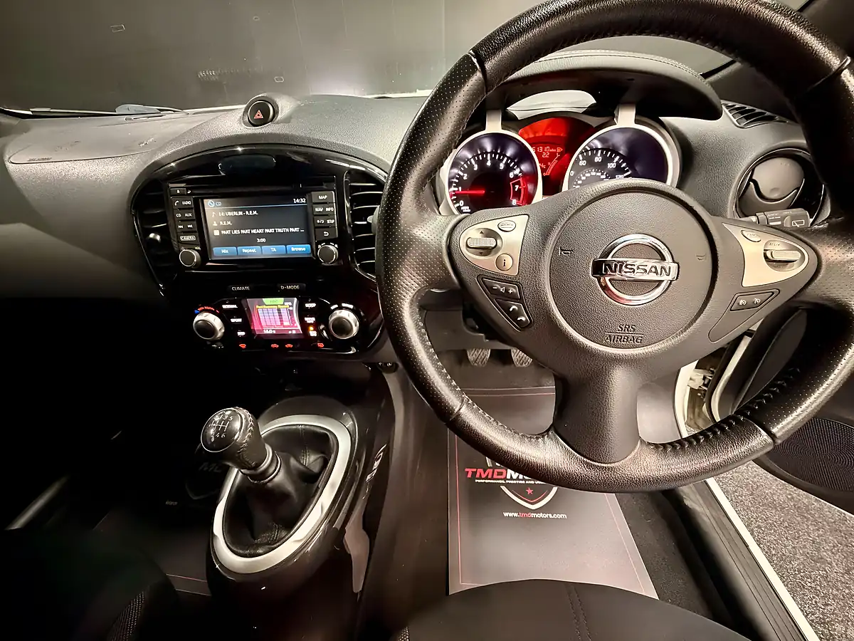 Used 2016 Nissan Juke N-Connecta White - Interior and Exterior details 10