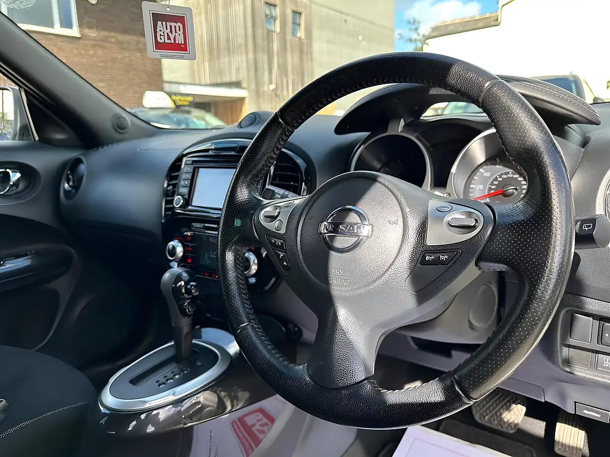 Used 2016 Nissan Juke N-Connecta White - Interior and Exterior details 14