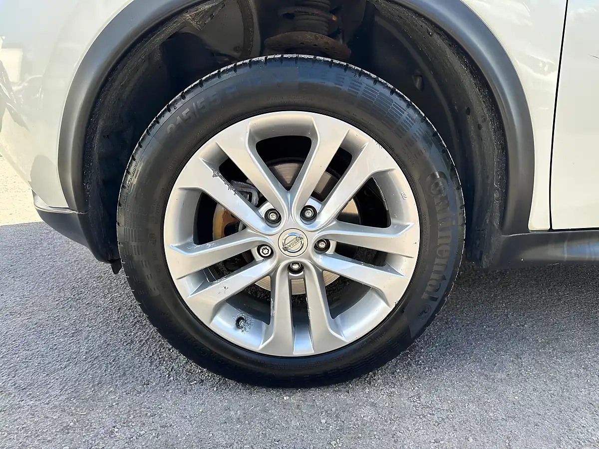 Used 2016 Nissan Juke N-Connecta White - Interior and Exterior details 19