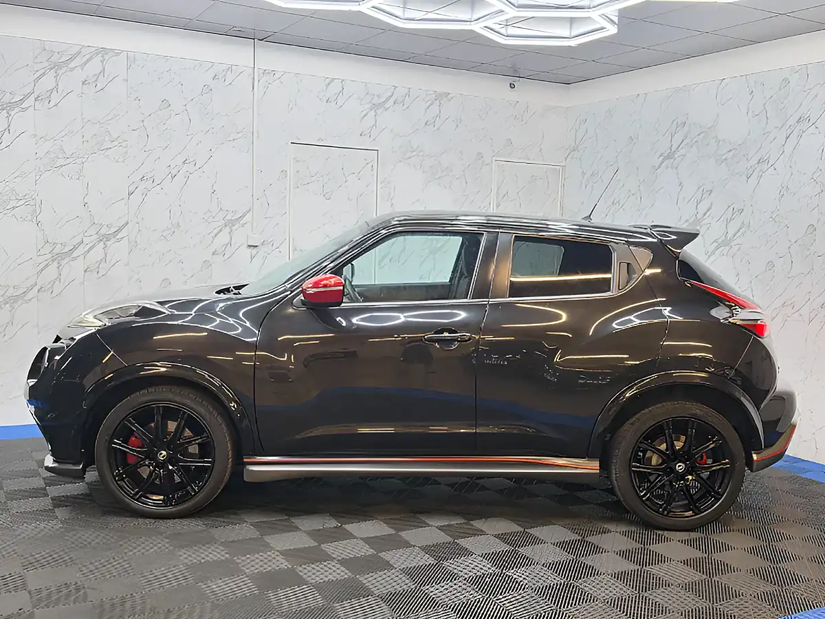 Used 2016 Nissan Juke Nismo RS Black - Interior and Exterior details 8