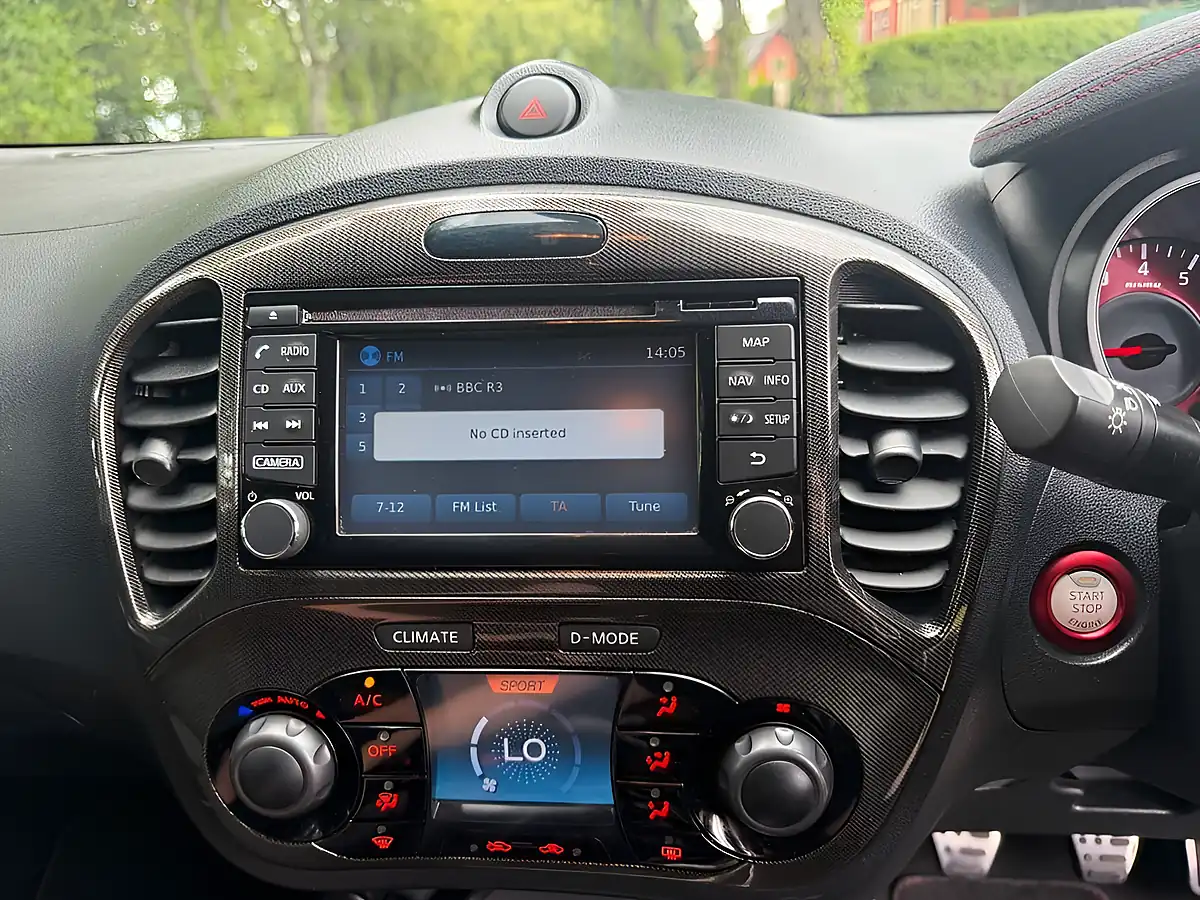 Used 2016 Nissan Juke Nismo RS Black - Interior and Exterior details 16