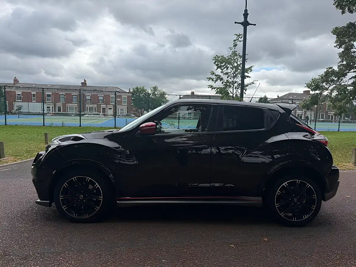 Used 2016 Nissan Juke Nismo RS Black - Interior and Exterior details 6
