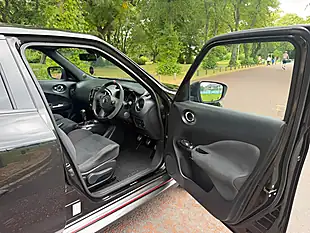 Used 2016 Nissan Juke Nismo RS Black - Interior and Exterior details 9