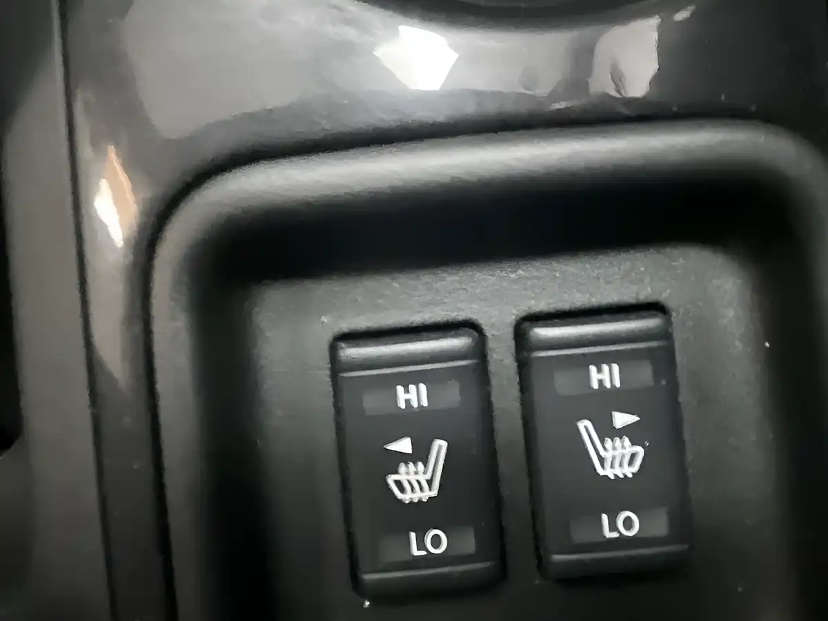 Used 2016 Nissan Juke Nismo RS Pearl Black - Interior and Exterior details 18