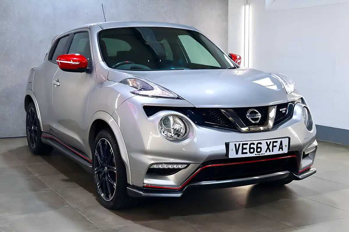 Used 2016 Nissan Juke Nismo RS Silver - Interior and Exterior details 19