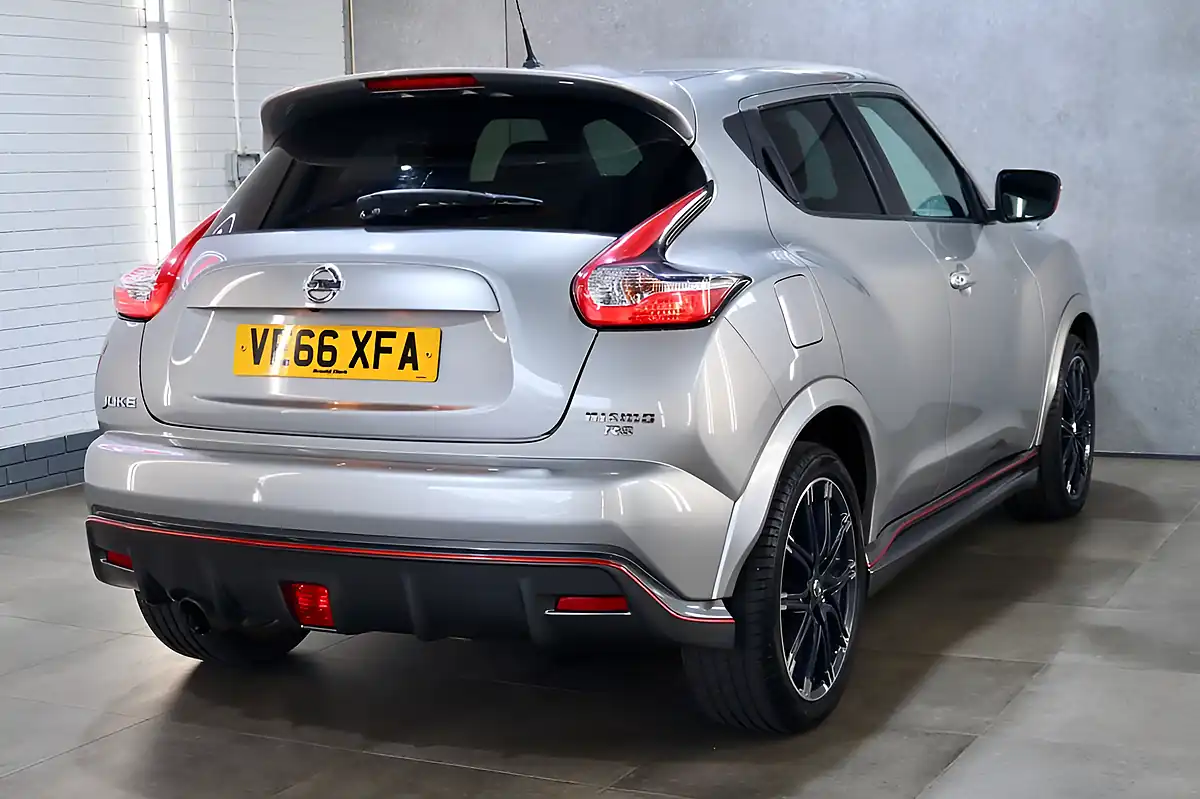 Used 2016 Nissan Juke Nismo RS Silver - Interior and Exterior details 2