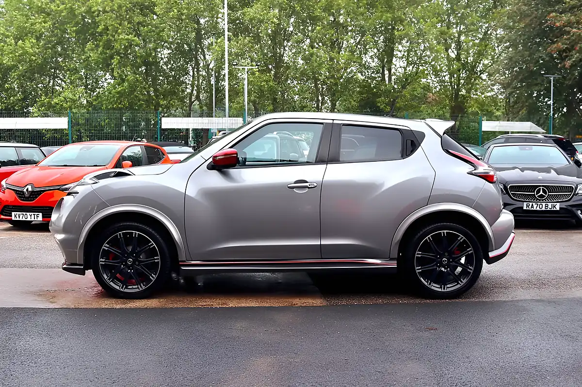 Used 2016 Nissan Juke Nismo RS Silver - Interior and Exterior details 20