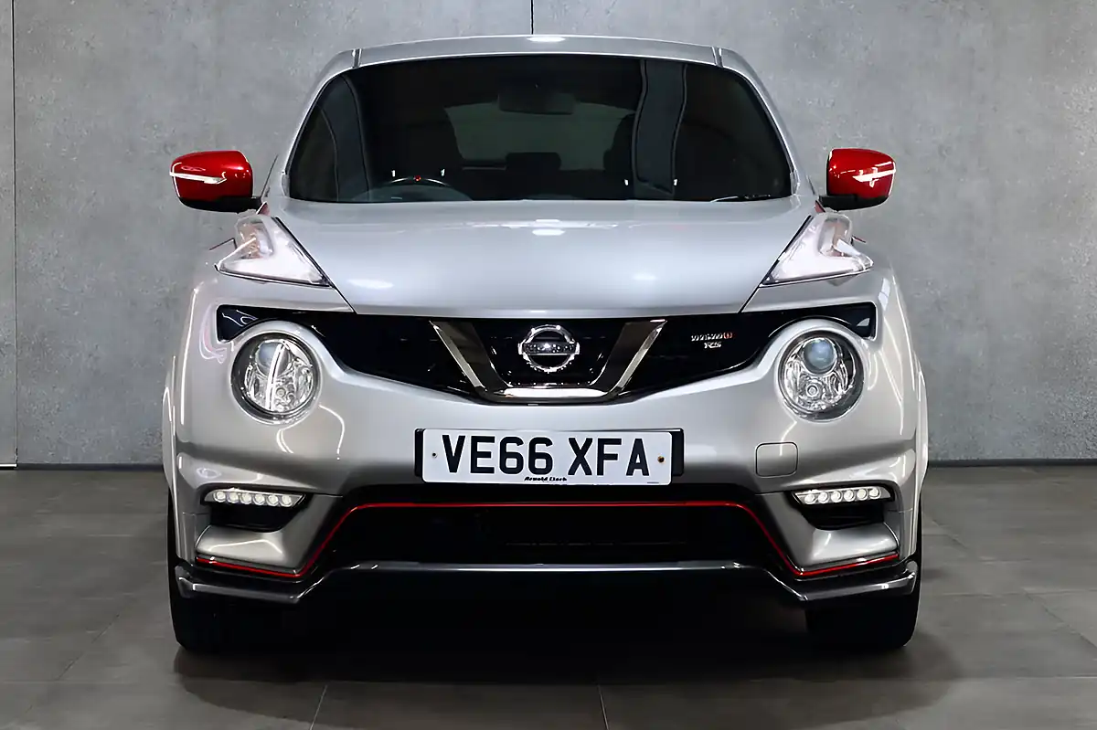 Used 2016 Nissan Juke Nismo RS Silver - Interior and Exterior details 6