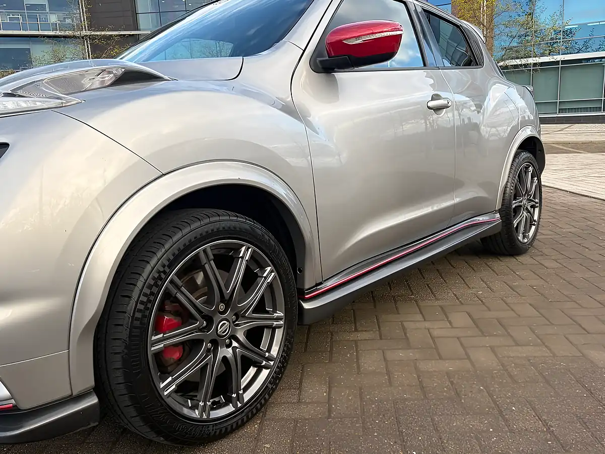 Used 2016 Nissan Juke Nismo RS Silver - Interior and Exterior details 11
