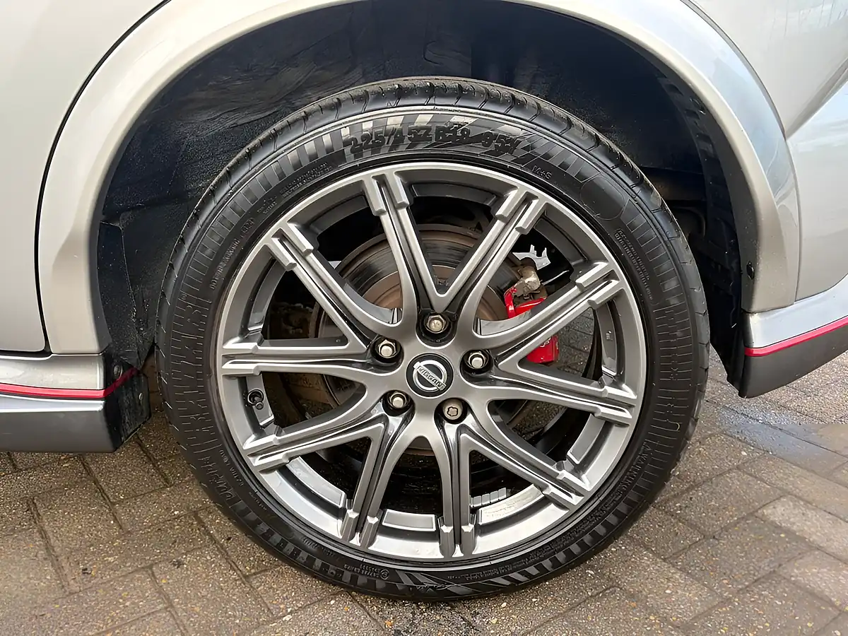 Used 2016 Nissan Juke Nismo RS Silver - Interior and Exterior details 13