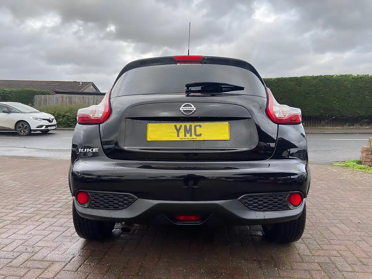 Used 2016 Nissan Juke Tekna Black - Interior and Exterior details 15