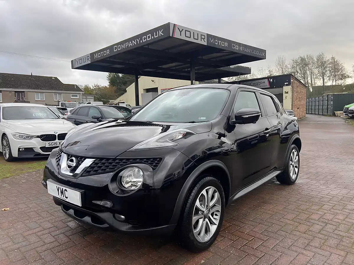 Used 2016 Nissan Juke Tekna Black - Interior and Exterior details 2