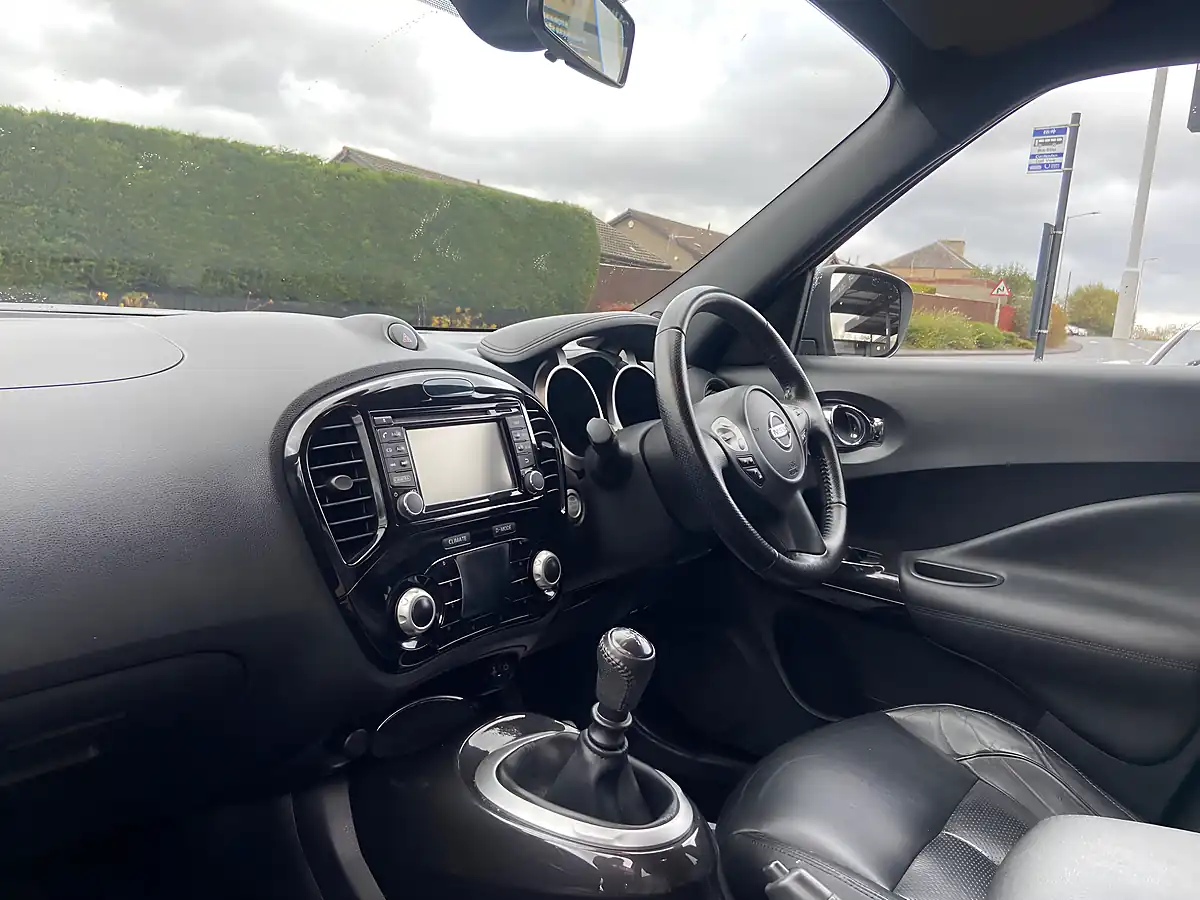 Used 2016 Nissan Juke Tekna Black - Interior and Exterior details 20