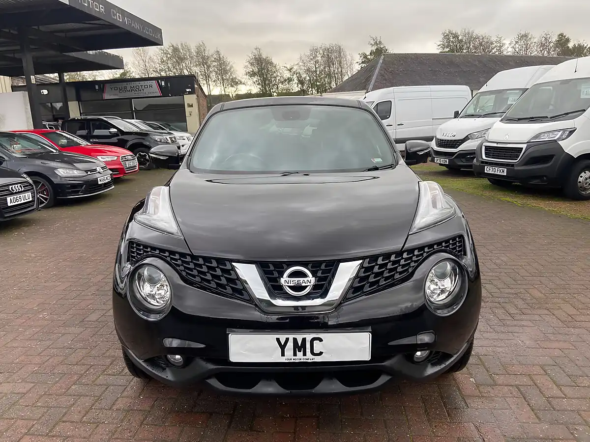 Used 2016 Nissan Juke Tekna Black - Interior and Exterior details 5