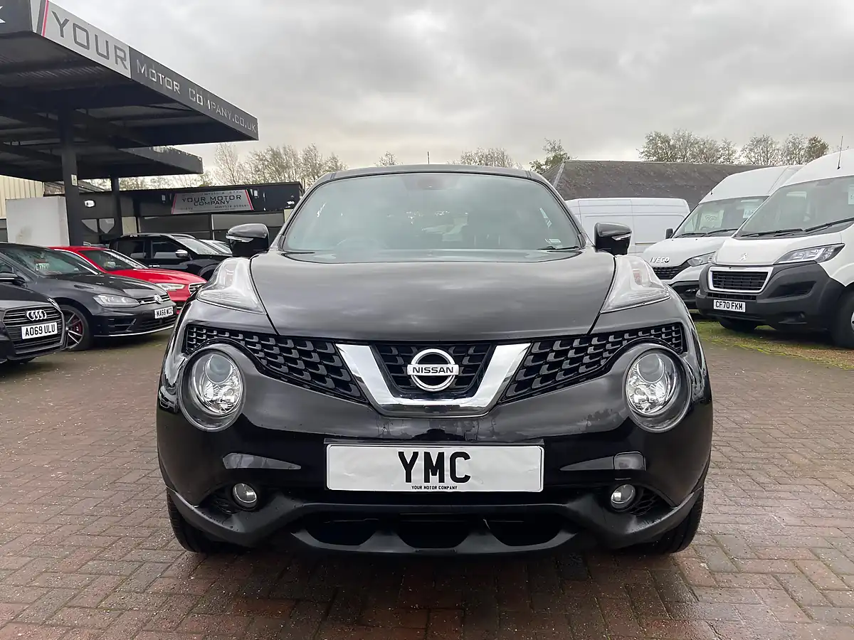Used 2016 Nissan Juke Tekna Black - Interior and Exterior details 6