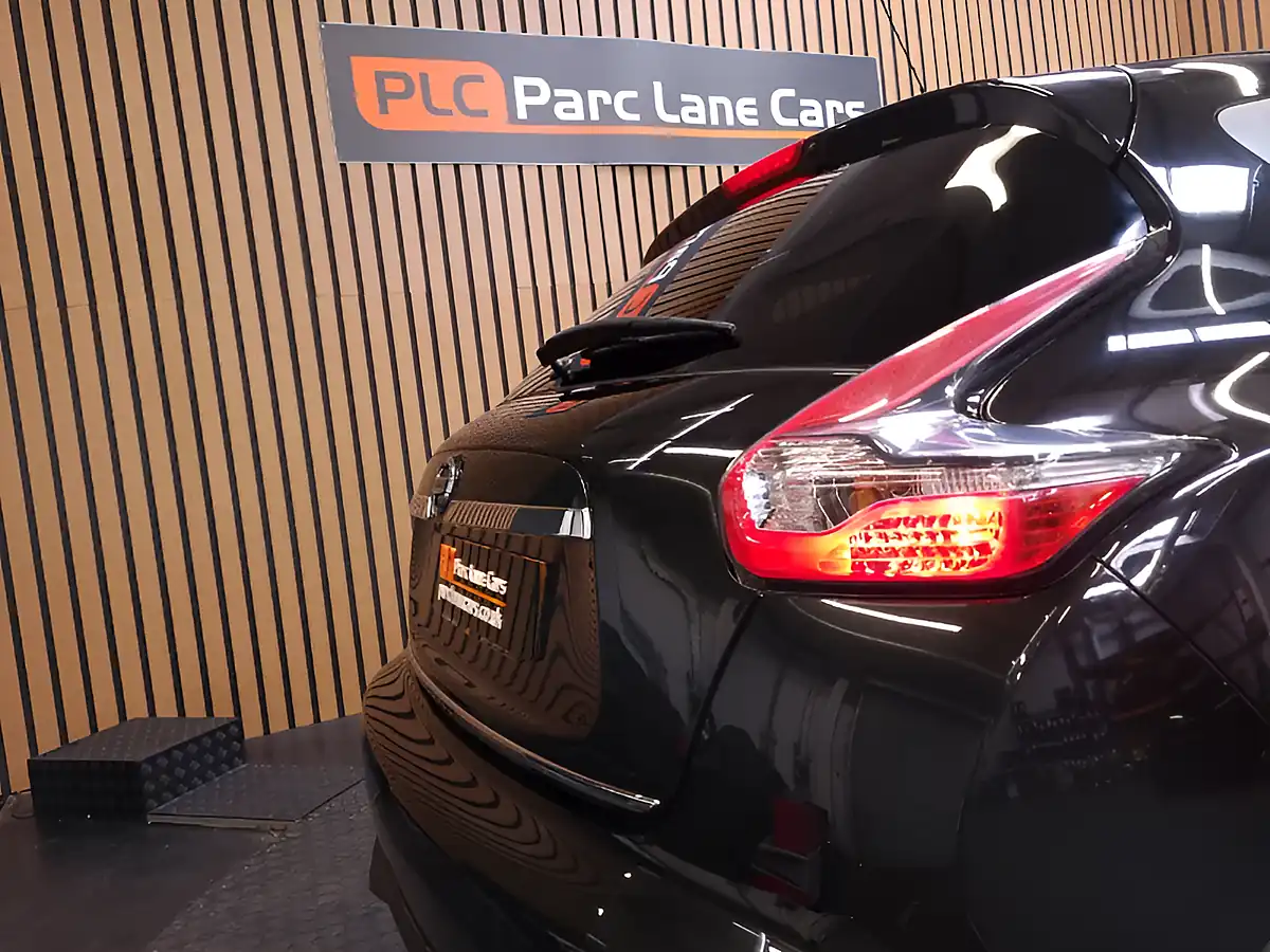 Used 2016 Nissan Juke Tekna Black - Interior and Exterior details 10