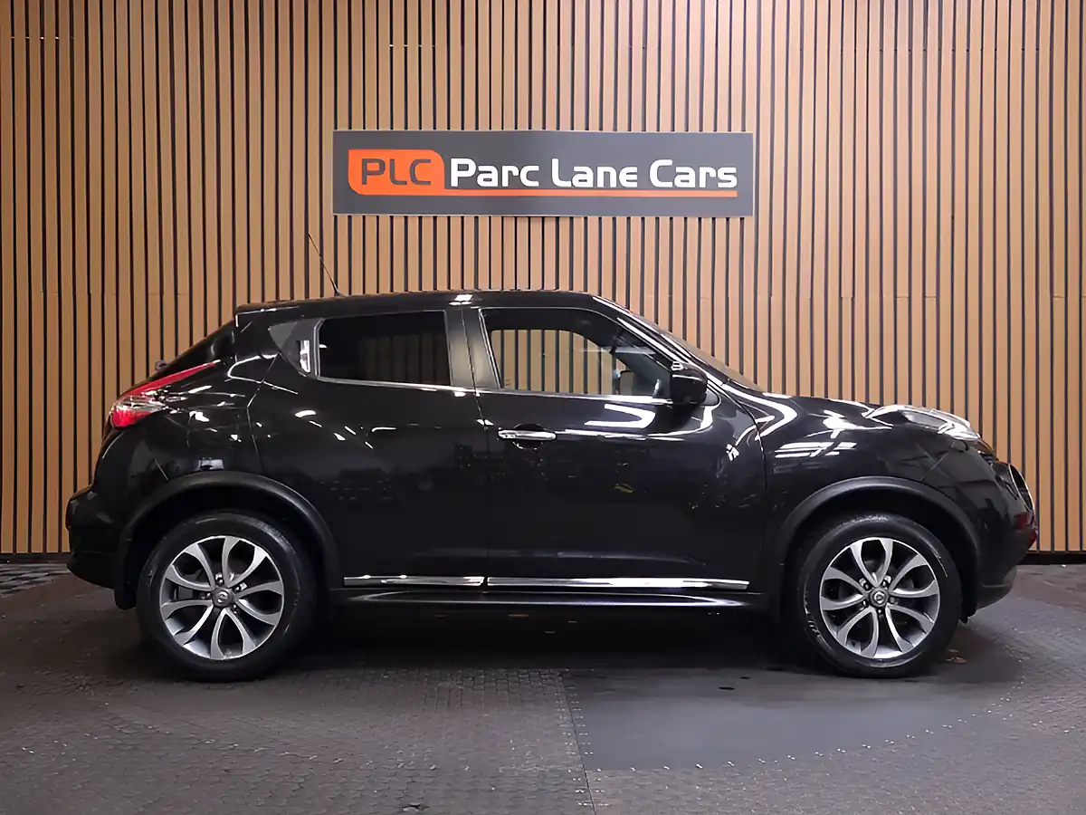 Used 2016 Nissan Juke Tekna Black - Interior and Exterior details 11