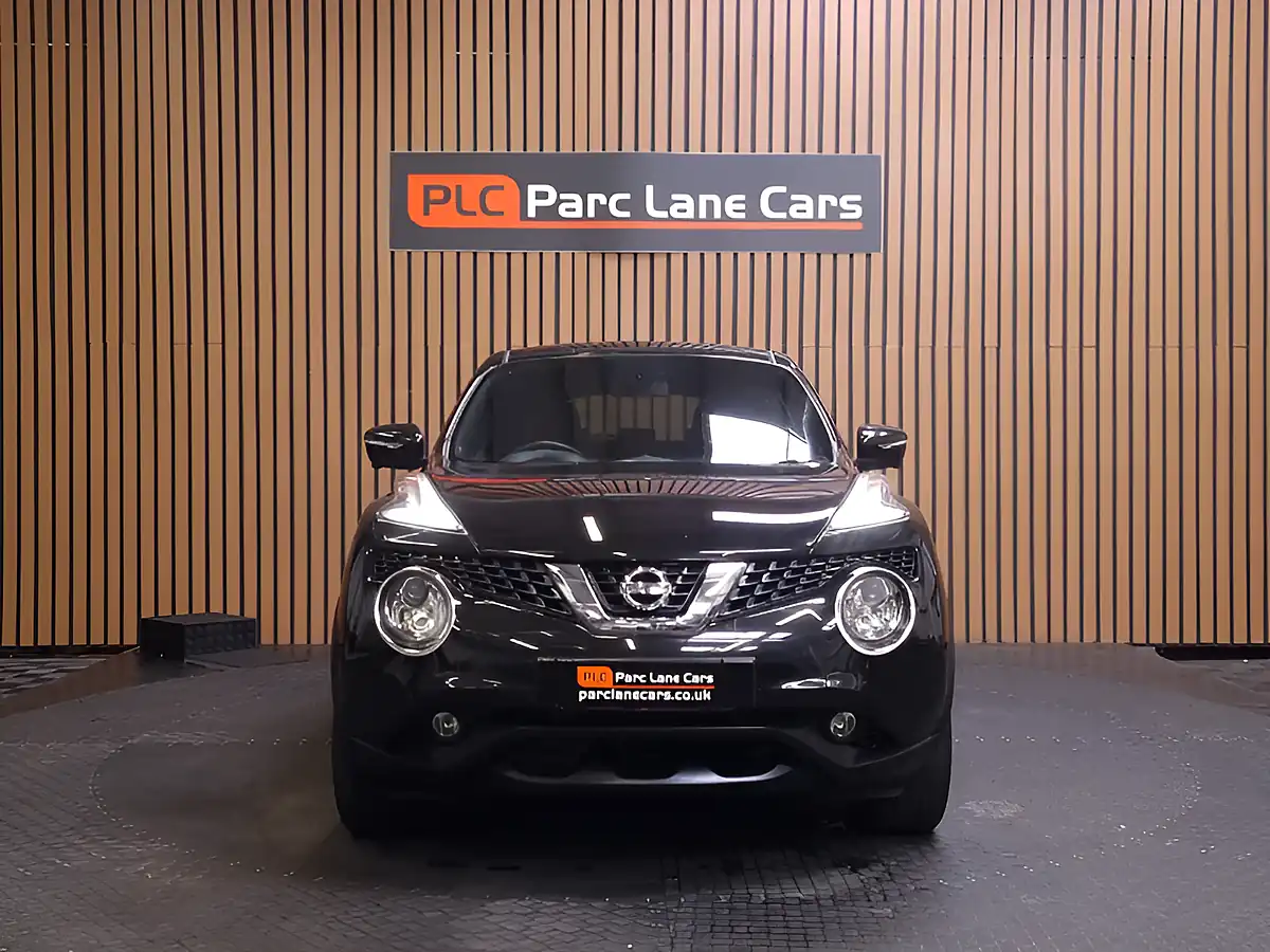 Used 2016 Nissan Juke Tekna Black - Interior and Exterior details 3