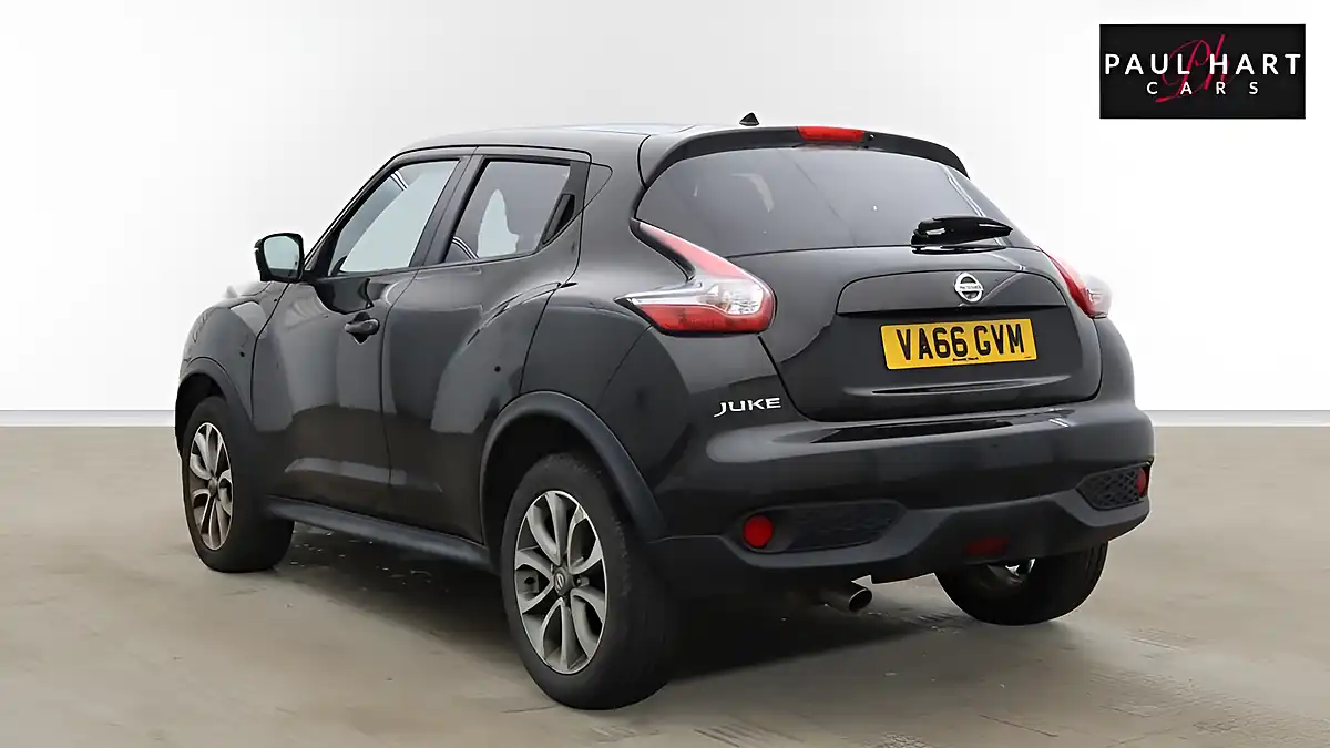 Used 2016 Nissan Juke Tekna Black - Interior and Exterior details 3