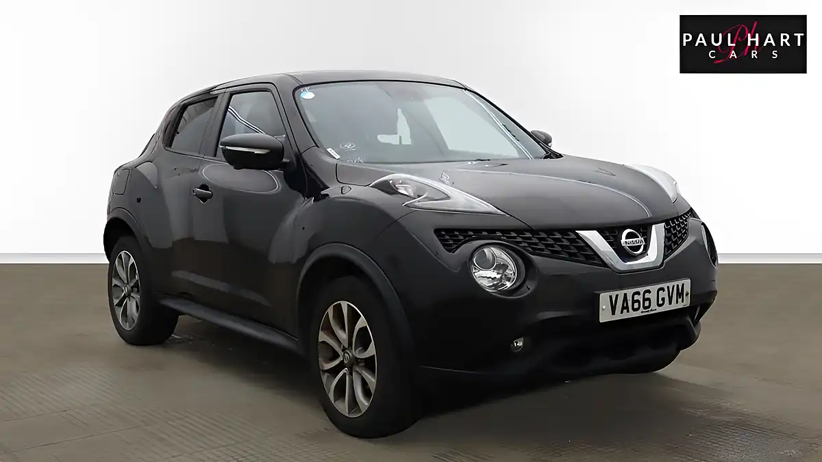 Used 2016 Nissan Juke Tekna Black - Interior and Exterior details 7