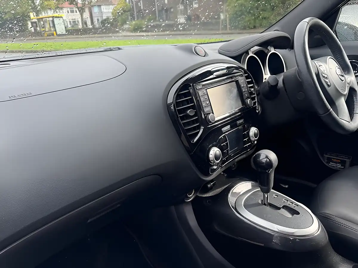 Used 2016 Nissan Juke Tekna Black - Interior and Exterior details 2