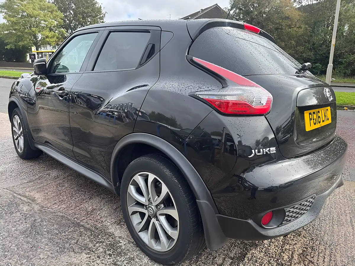 Used 2016 Nissan Juke Tekna Black - Interior and Exterior details 5