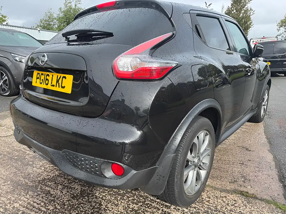Used 2016 Nissan Juke Tekna Black - Interior and Exterior details 7