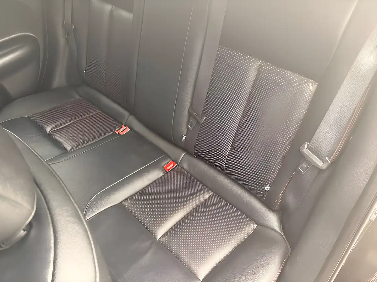 Used 2016 Nissan Juke Tekna Black - Interior and Exterior details 18