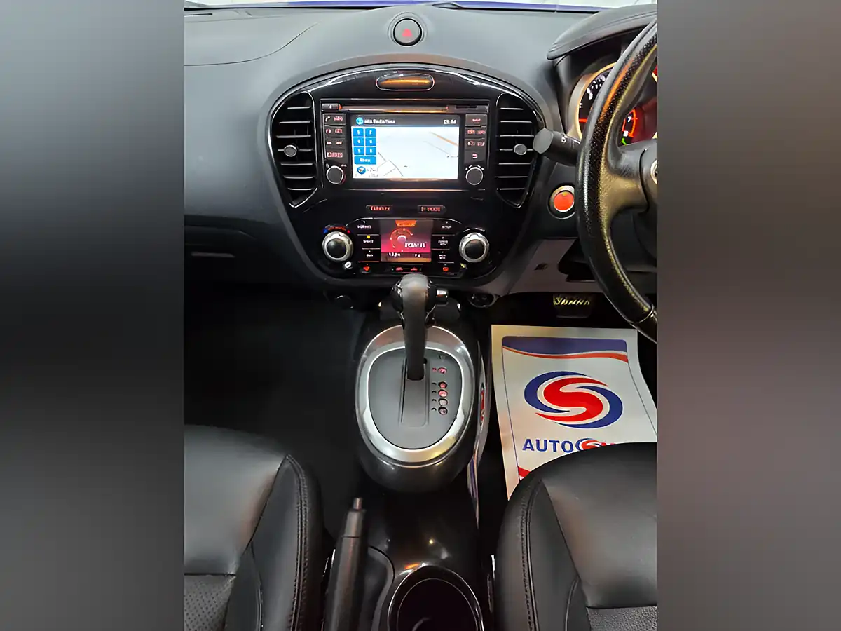 Used 2016 Nissan Juke Tekna Blue - Interior and Exterior details 13