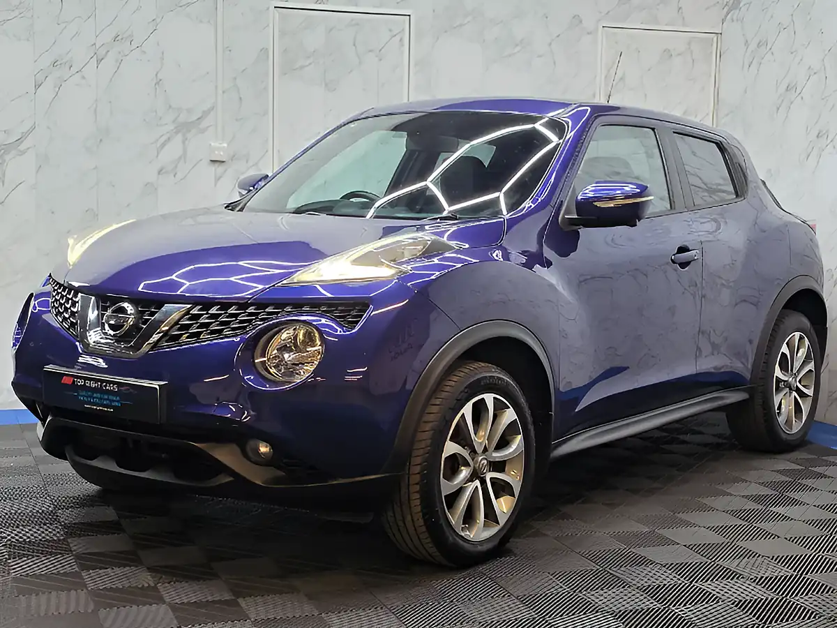 Used 2016 Nissan Juke Tekna Blue - Interior and Exterior details 4
